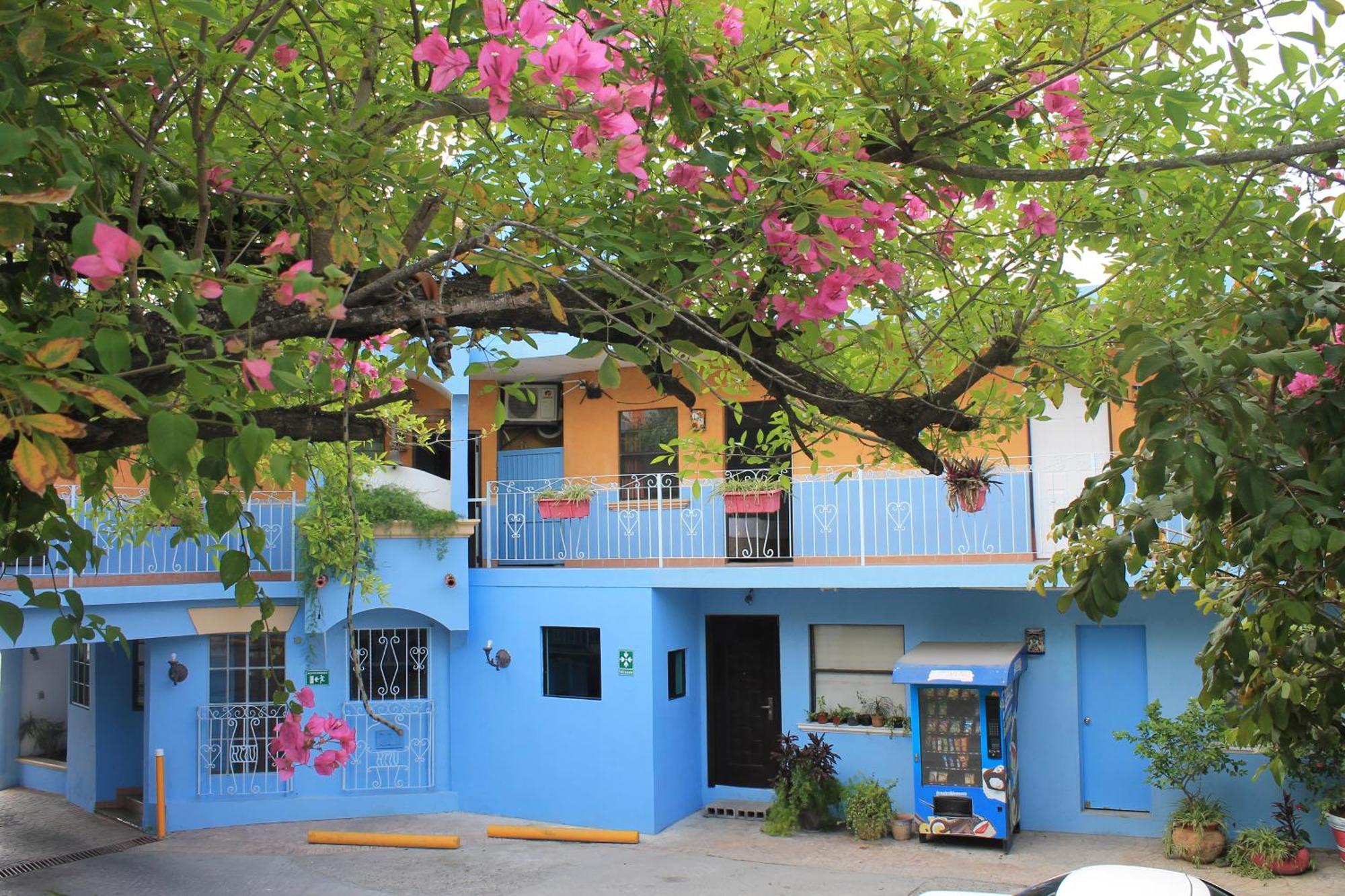 Hotel Hacienda Del Viejo Матаморос Экстерьер фото
